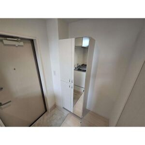 Feliz新守西の玄関