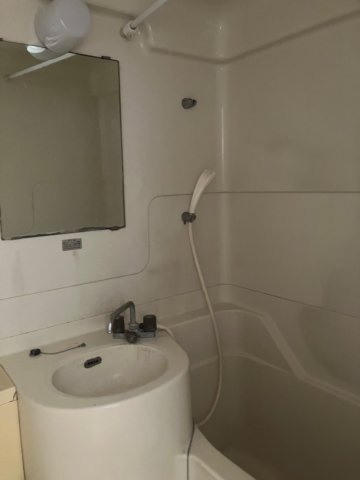 シェ・ガロンヌAの浴室