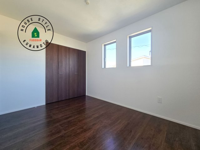 菊池郡菊陽町馬場楠第1-2棟（1号棟）　の子供部屋|穏やかな光が差し込む室内には、穏やかな時間が流れます。