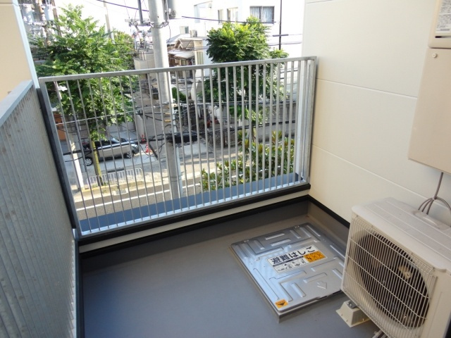 ブロンテ垂水海岸通EASTのバルコニー