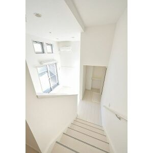 名古屋市守山区大永寺町のアパートの居間・リビング