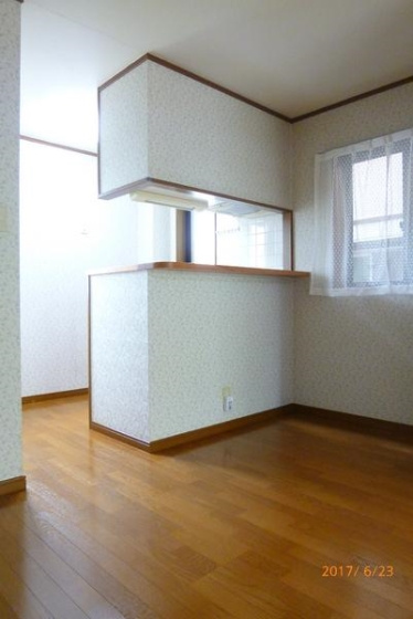 コージーコーナー223の内装|中はこのようになっています