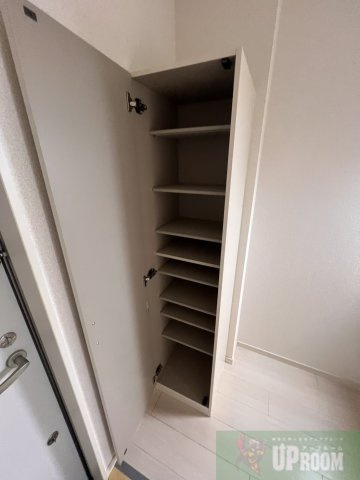 クレフラスト鳥神町の収納