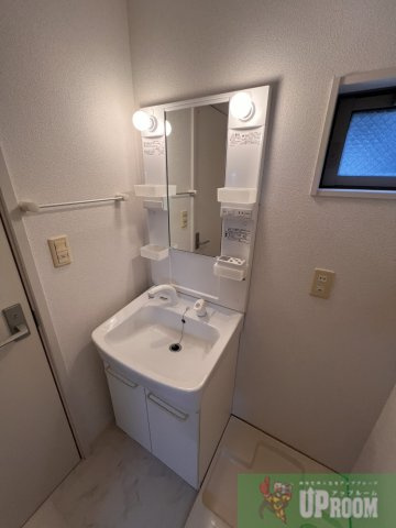 クレフラスト鳥神町の洗面所