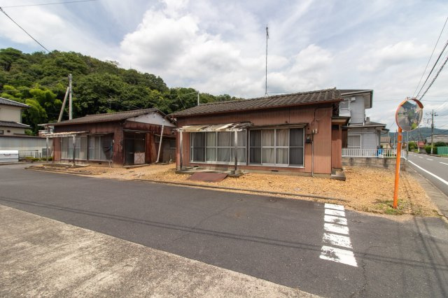 足利市五十部町の売地の外観