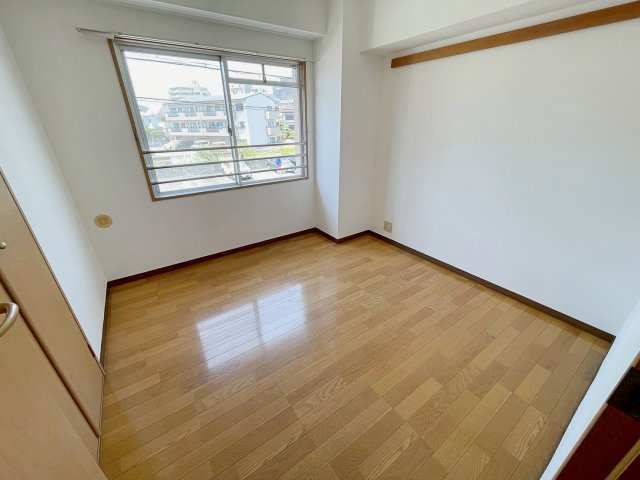 ノイハウス宝塚の居間・リビング|ゆったり過ごせるリビングです