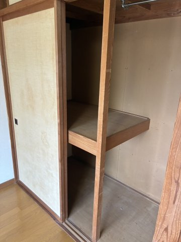 新潟市西区上新栄町４丁目のアパートの収納