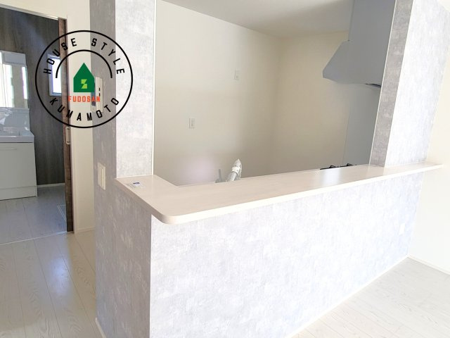 菊池市泗水町吉富第3-3棟（4号棟）　の内観：施工例|キッチンから立ち込める香りが今日の料理を期待させます。