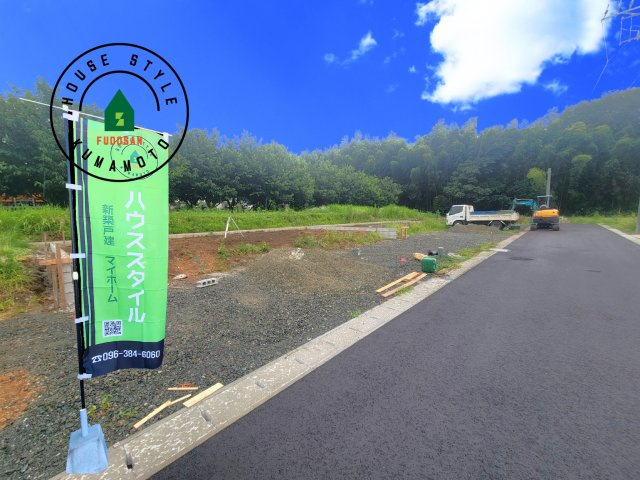 菊池市泗水町吉富第3-3棟（4号棟）　の前面道路含む現地写真|見学の時間などお気軽にお問い合わせ下さい。