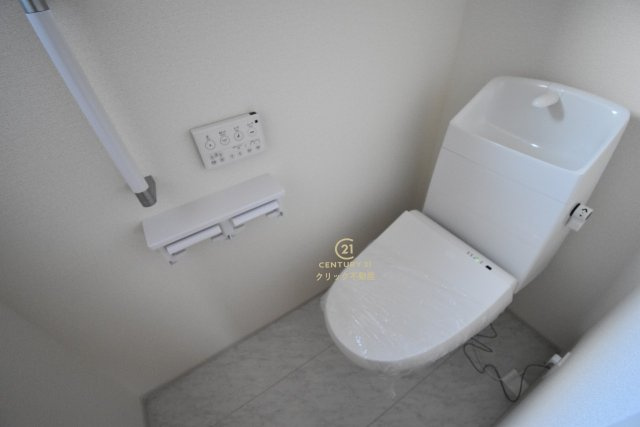 リーブルガーデン  水戸内原町　第11　限定1棟！のトイレ|１階と２階、２ヶ所に清潔なトイレ。
毎日使う空間と機能だから、いつまでも清潔なスペースであってほしいのがトイレです。