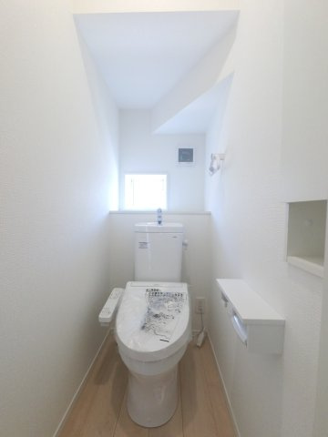 佐賀市開成　第7のトイレ|ウォシュレット機能付き、快適なトイレです♪
