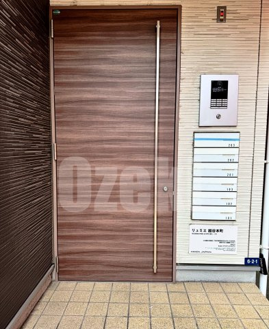 リュミエ　越谷本町のエントランス|弊社ホームページに写真がたくさんあります♪