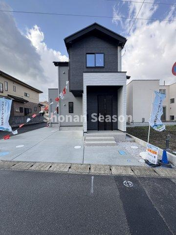 【前面道路含む現地写真】 | 広さの心配いらない土地面積119.18平米！お車は並列駐車が可能です♪