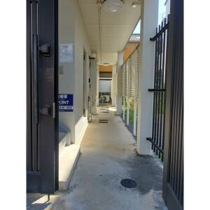 アプローズ川西のロビー