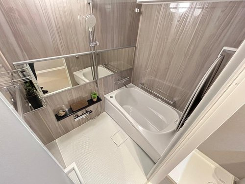 日商岩井夙川マンションの浴室