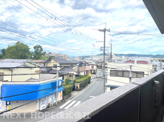 【展望】 | バルコニーからの眺望です♪周囲の目線も気になりません！！お山も見えます！！