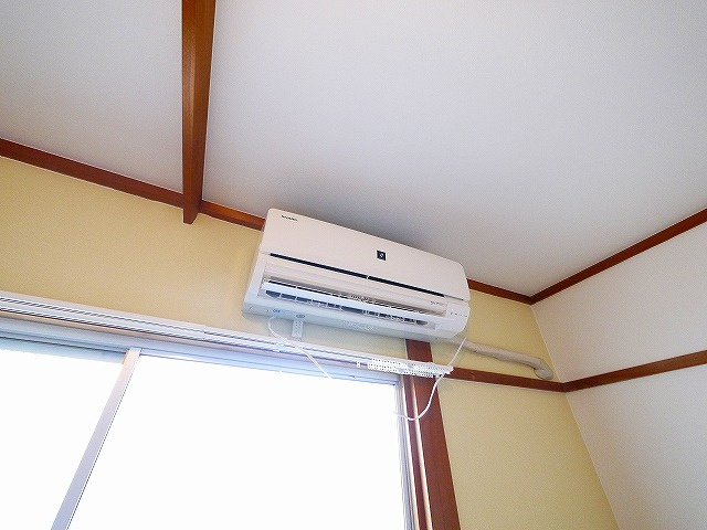 ロイヤル学園前P-Ⅱの設備|エアコンで年中快適に過ごせます