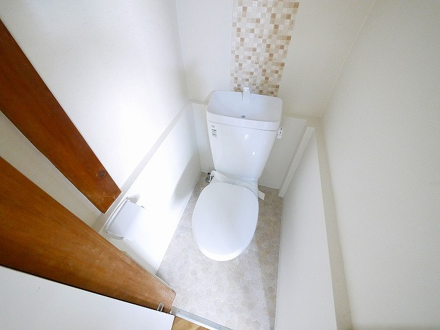 ロイヤル学園前P-Ⅱのトイレ|落ち着いたトイレです