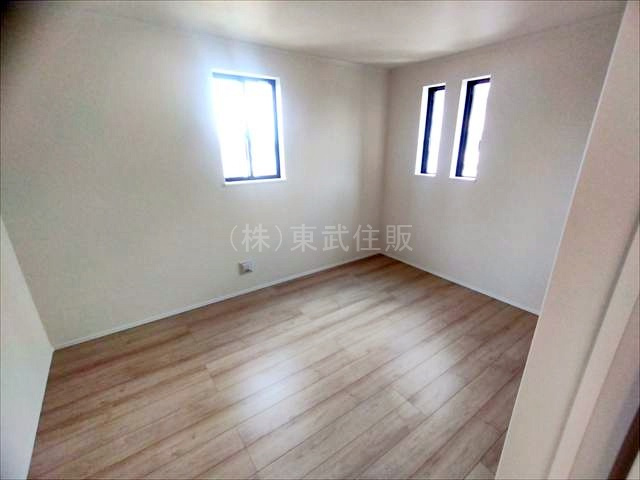 【子供部屋】 | 志木市柏町５丁目　全１棟 | 3階北側6.0帖洋室　子供部屋にいかがでしょうか