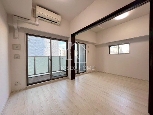 エステムコート中之島GATEⅡの居間・リビング