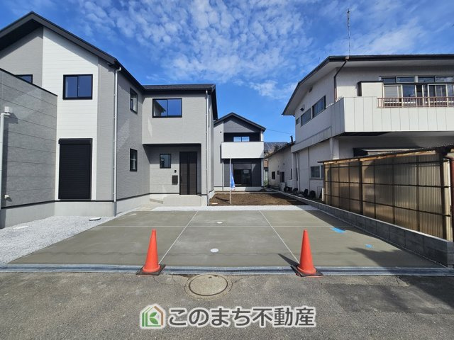 リガーレ壬生町40期　2号棟の駐車場