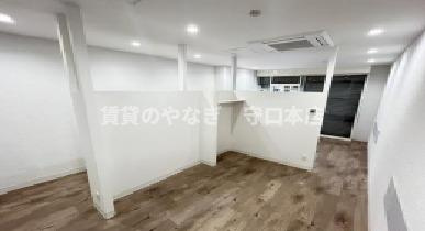 【内装】 | アドバンス小路