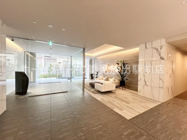 東大阪市高井田西６丁目の賃貸マンションのロビー