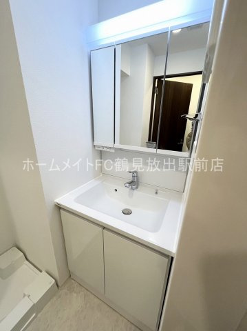 東大阪市高井田西６丁目の賃貸マンションの独立洗面台