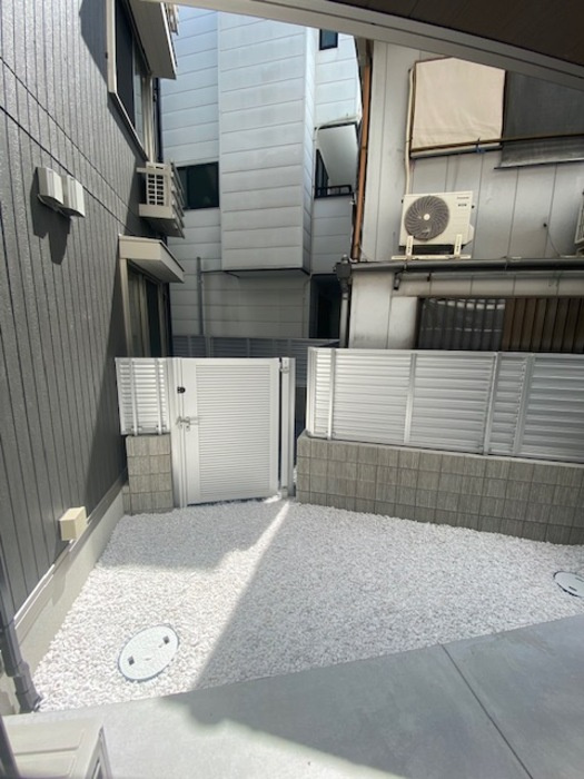 カーサルミノサ王子町の庭|お庭でゆったりと過ごせます