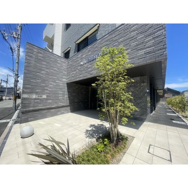 アルファステイツ船場Ⅲのエントランス
