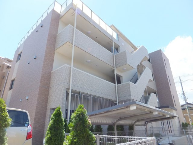 グラース・ベル・ウッドの外観