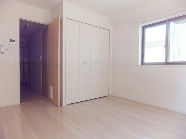 グラース・ベル・ウッドの洋室