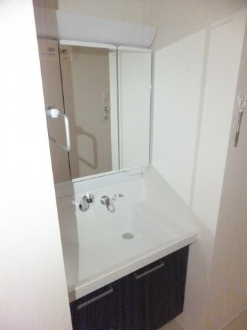 グラース・ベル・ウッドの独立洗面台