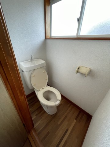 戸塚邸のトイレ|２階