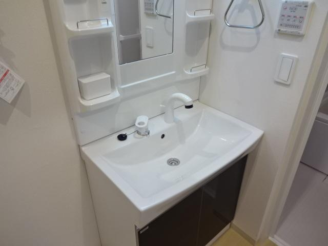 Ｓ・ひまわりの洗面所|洗髪洗面化粧台