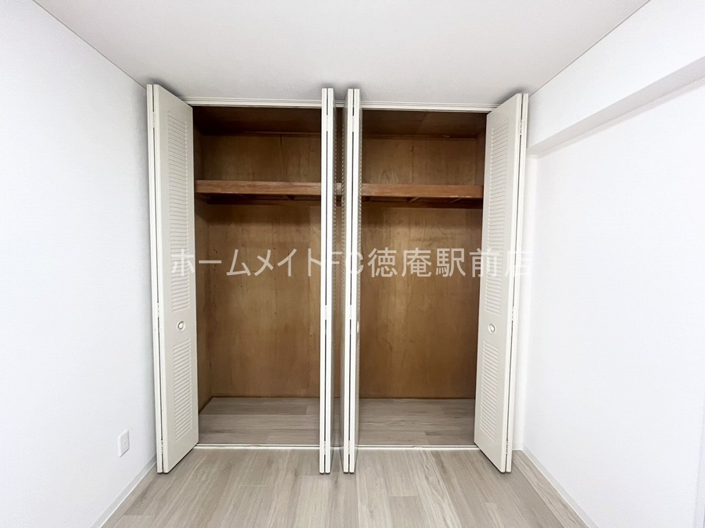 大阪市城東区天王田の賃貸マンションの収納