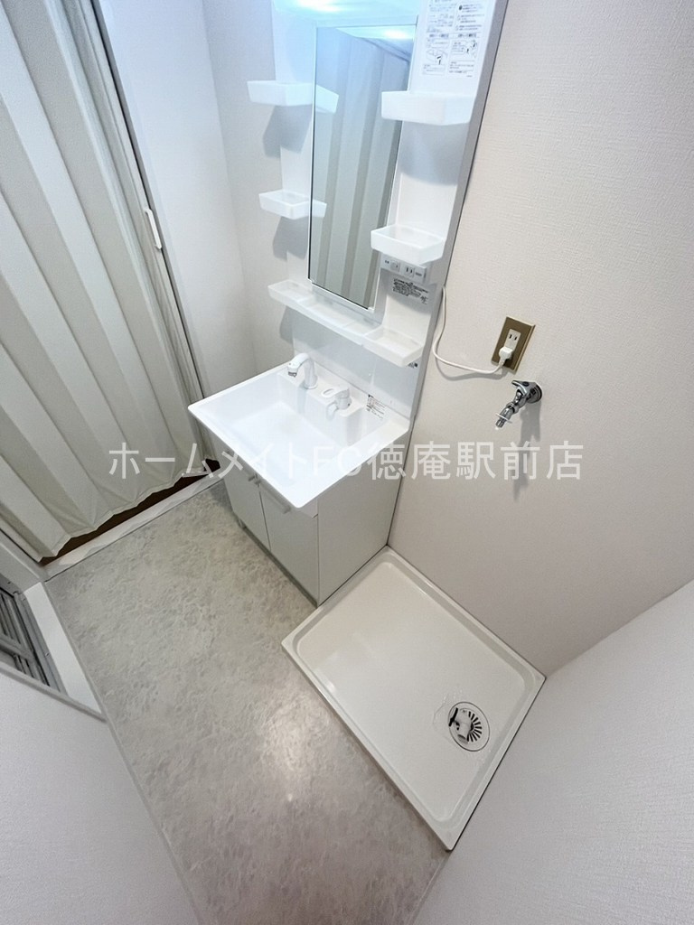 大阪市城東区天王田の賃貸マンションの洗面所