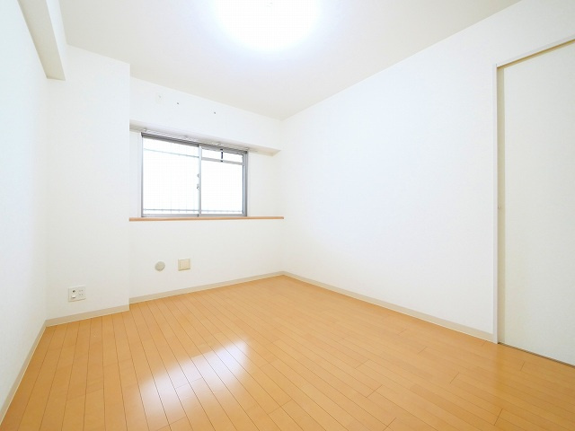 センチュリーアスカⅨの洋室|コンパクトで使いやすい洋室です