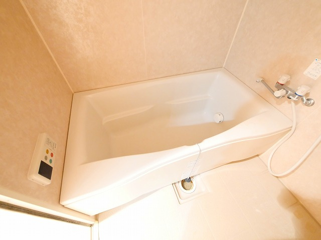 センチュリーアスカⅨの浴室|コンパクトで使いやすいお風呂です