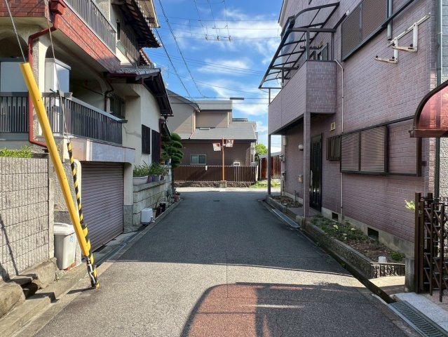 高石市東羽衣4丁目土地の前面道路含む現地写真