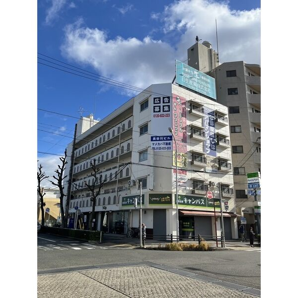 長谷川ビルの周辺