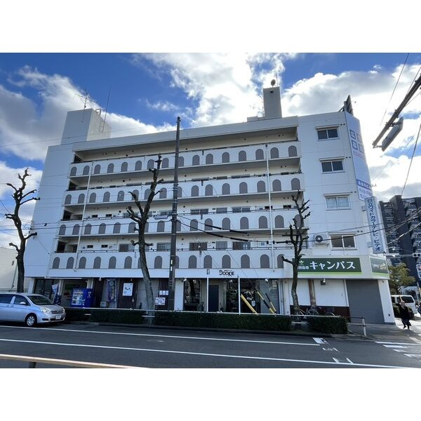 長谷川ビルの外観