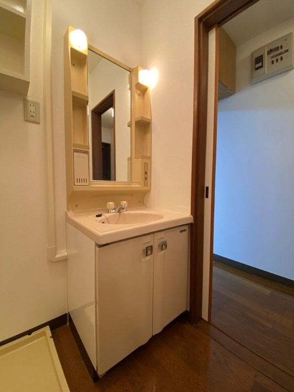 マンションストークの独立洗面台