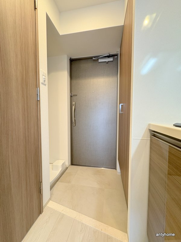 Alivis福島海老江　仲介手数料無料の玄関