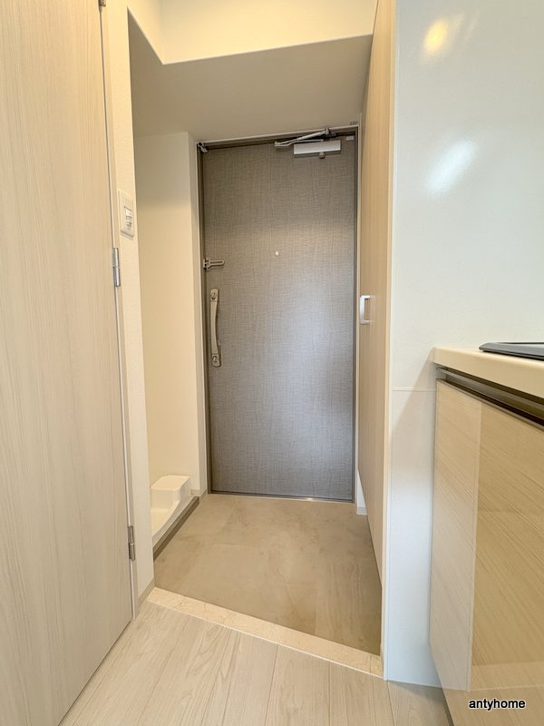 Alivis福島海老江　仲介手数料無料の玄関