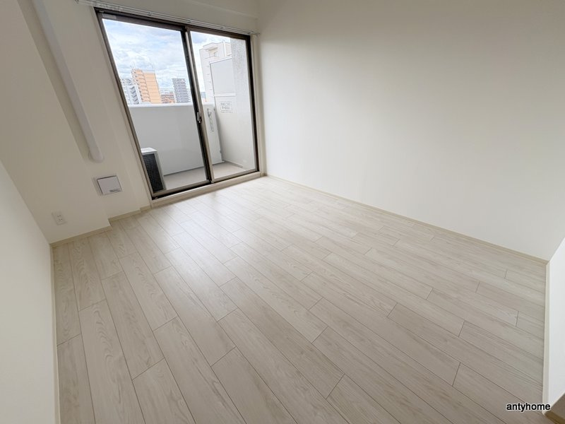 Alivis福島海老江　仲介手数料無料の居間・リビング