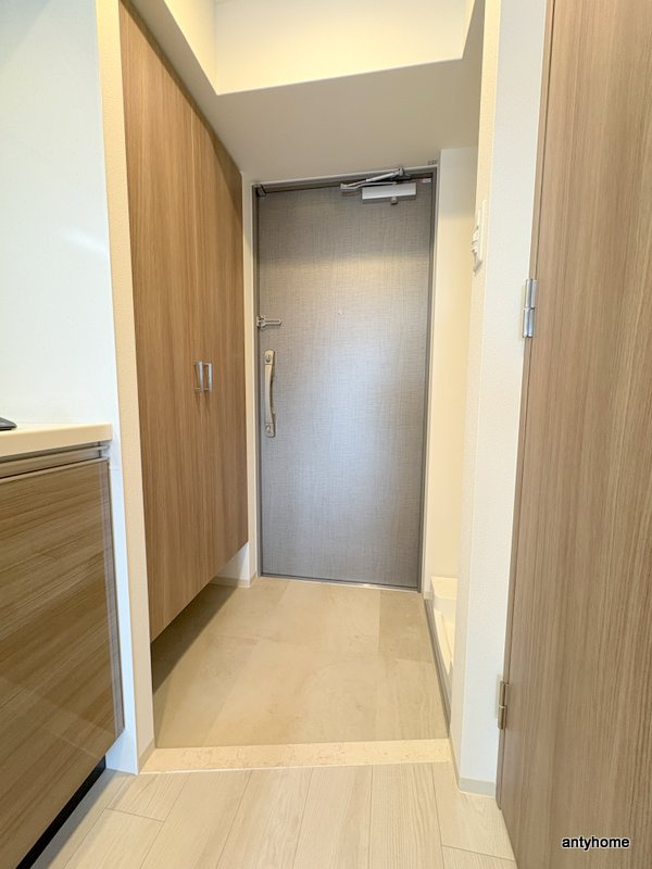 Alivis福島海老江　仲介手数料無料の玄関