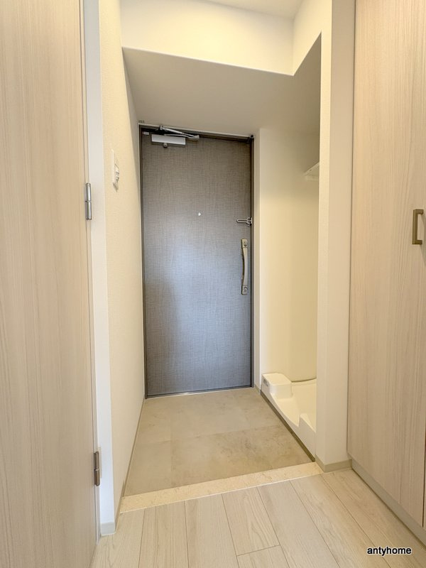 Alivis福島海老江　仲介手数料無料の玄関