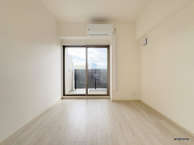 Alivis福島海老江　仲介手数料無料の居間・リビング