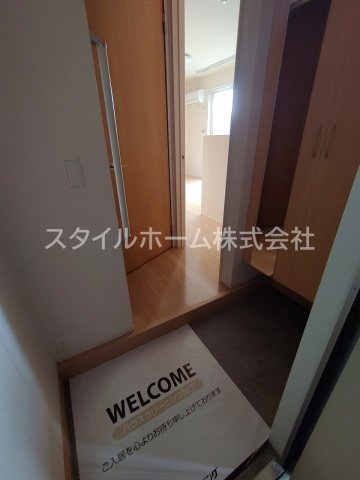 ティー．アイビー　Ｂの玄関